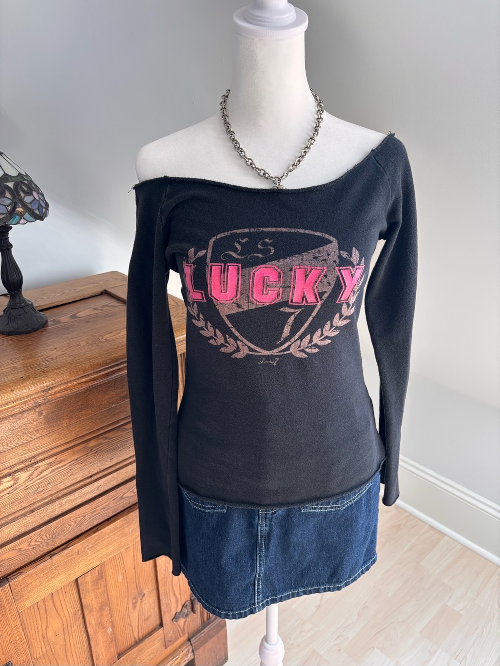 Lucky 7 Off-The-Shoulder Top 🖤